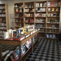 Librairie à vendre : Une page à écrire